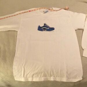 Vans ‘the reign’ long sleeve t-shirt.